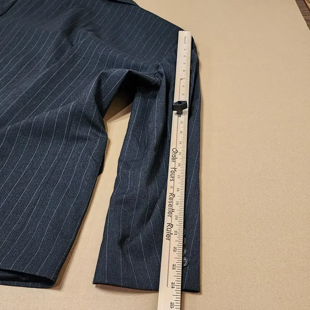 Oscar De La Renta Suit Jacket Mens 40 Gray Wool Pinstripe Two Button Blazer